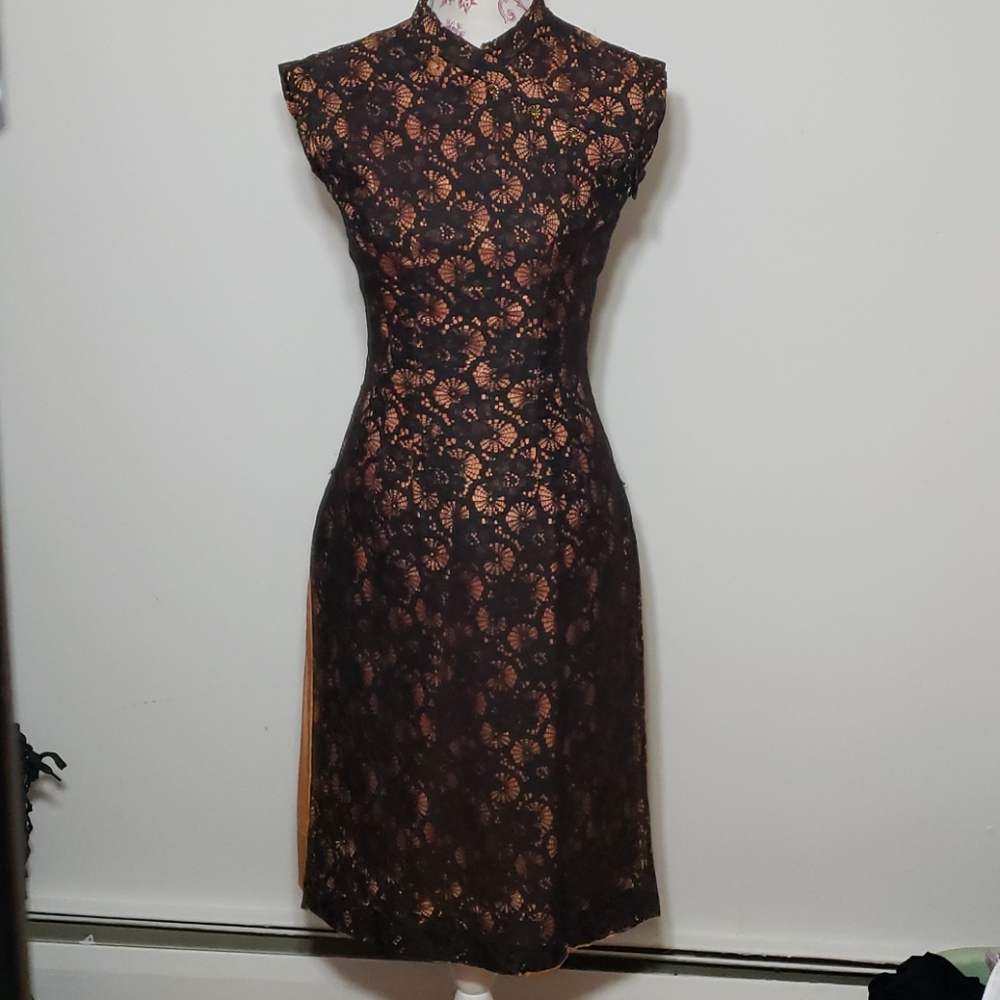 Vintage Black lace sleeveless Oriental-style dress